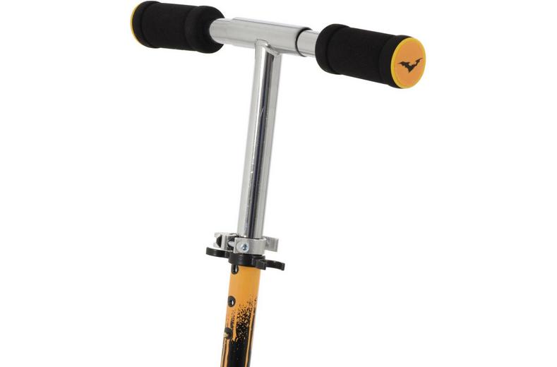 Batman Folding Inline Scooter - LED Batman Folding Inline Scooter - LED