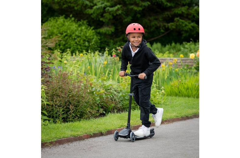 EVO Illuminate, Black/White Lightnings EVO Illuminate, Black/White Lightnings