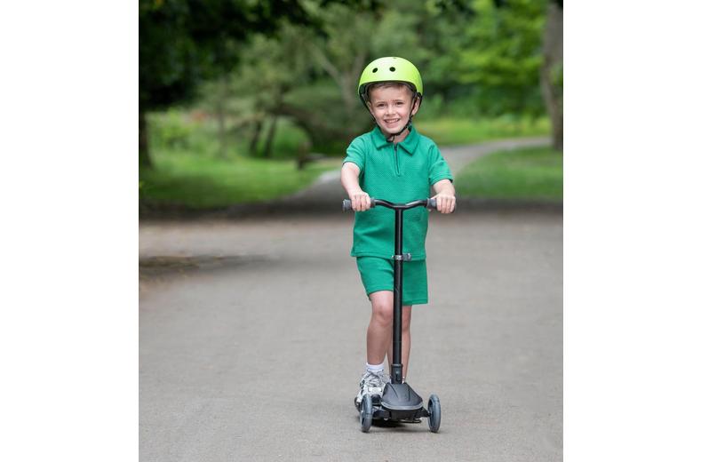 EVO Illuminate, Black/White Lightnings EVO Illuminate, Black/White Lightnings