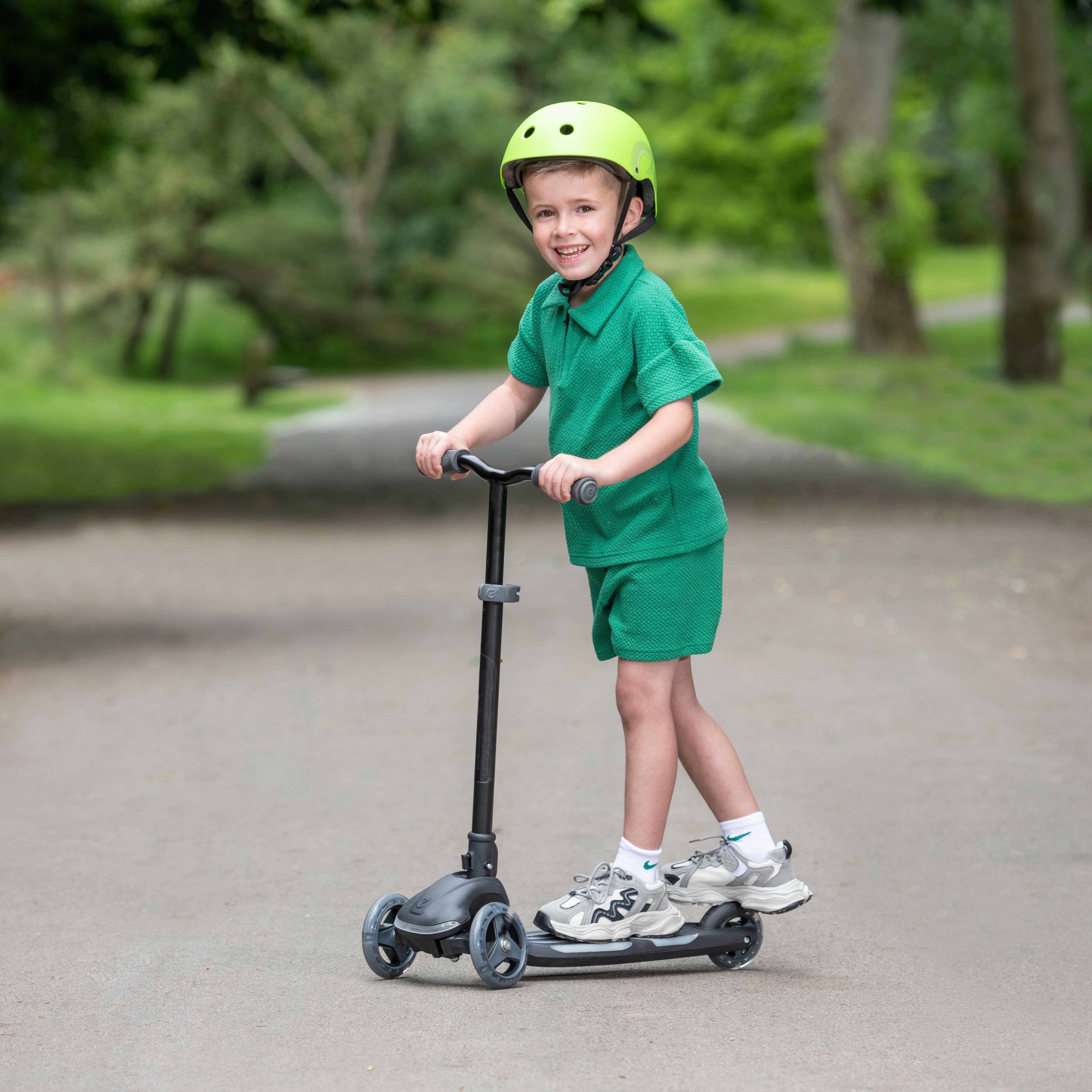 EVO Illuminate, Black/White Lightnings