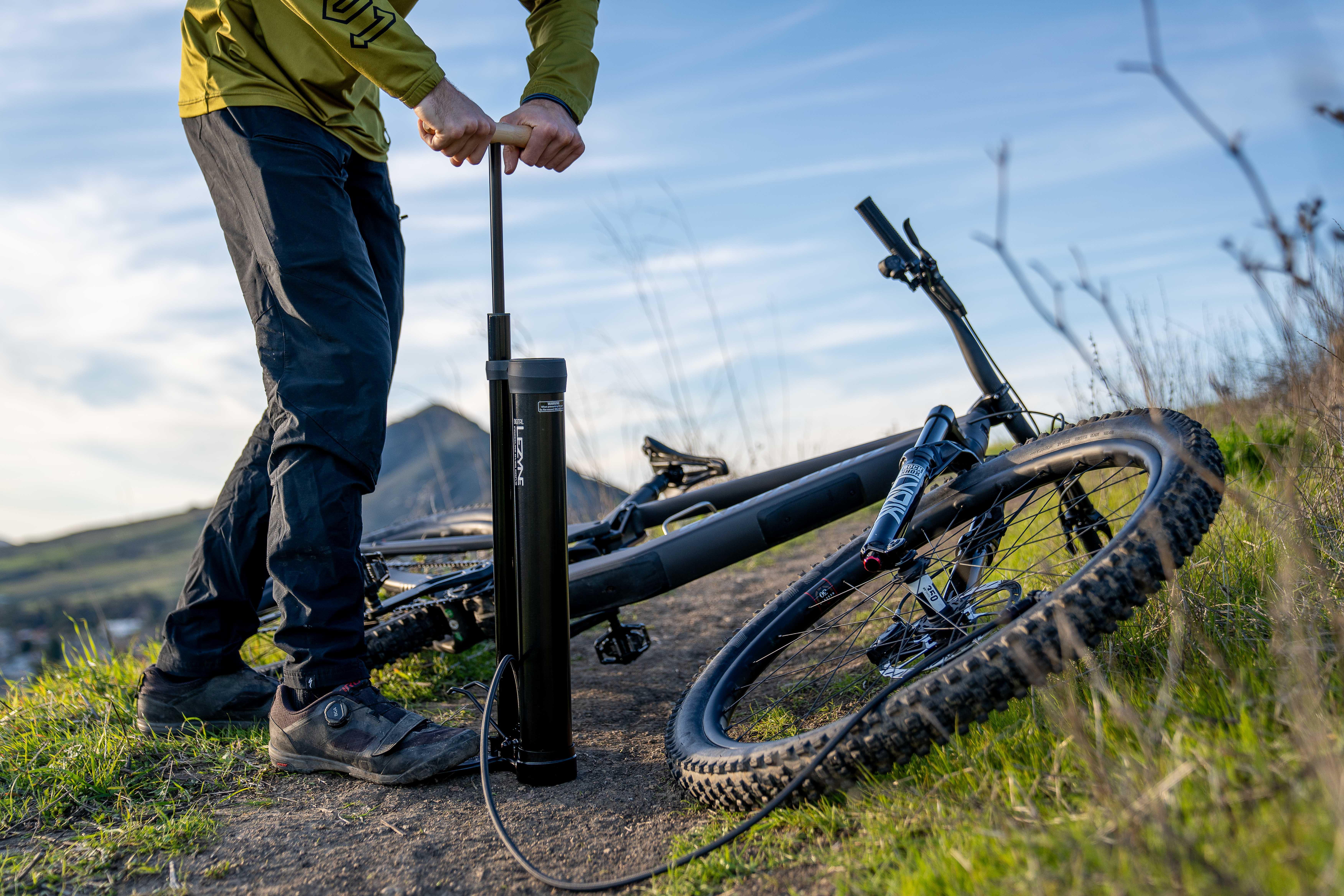 Lezyne Digital Pressure Over Drive Tubeless Track Pump Black