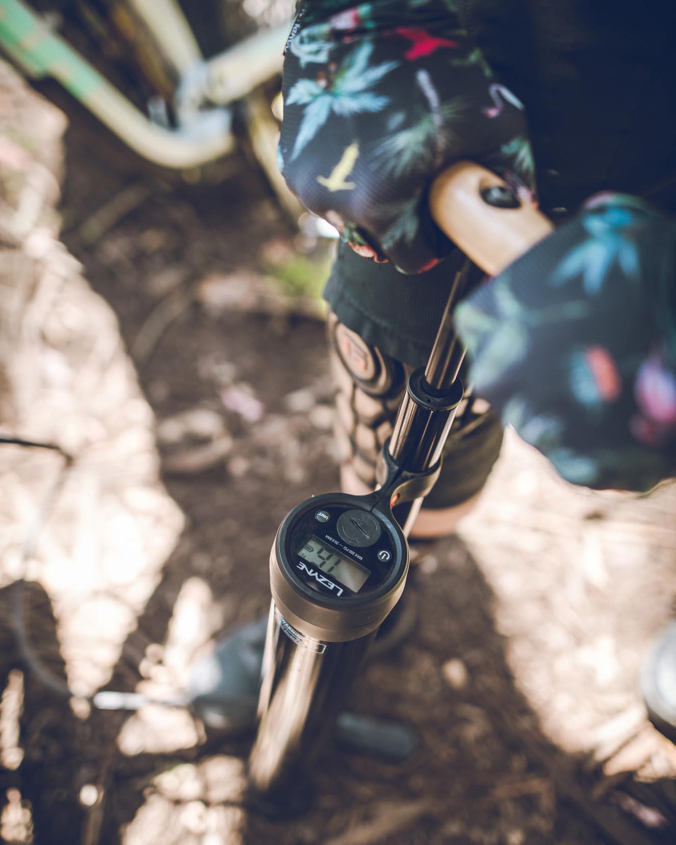 Lezyne Digital Pressure Over Drive Tubeless Track Pump Black