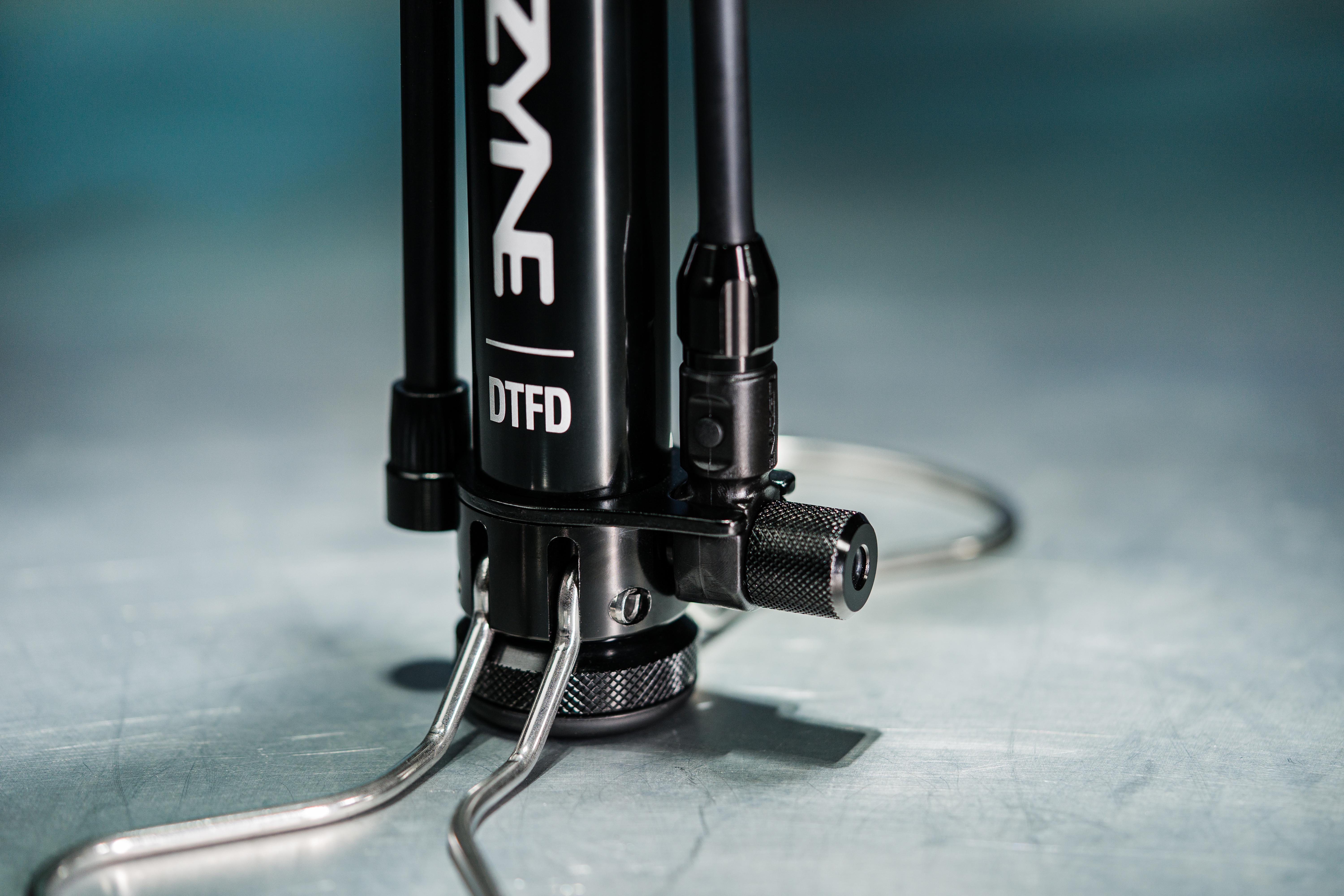 Lezyne Digital Travel Floor Drive Track Pump Black