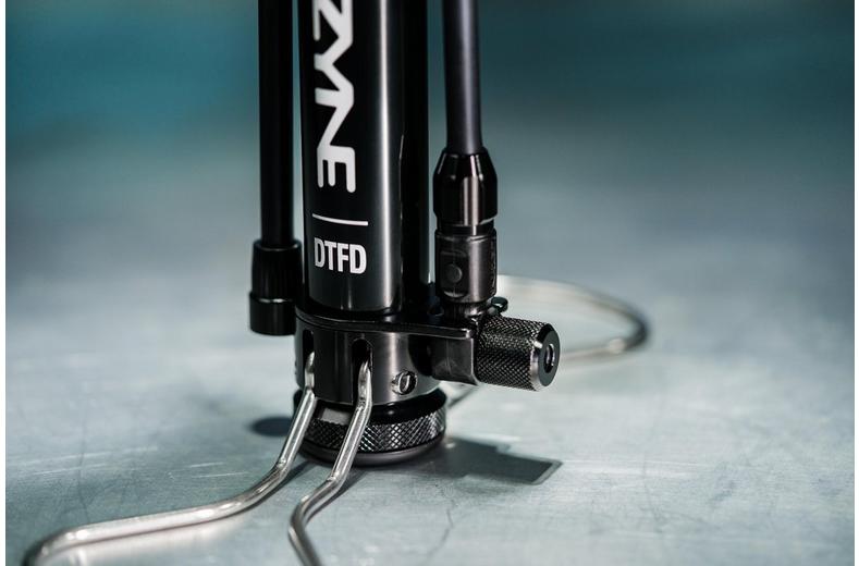 Lezyne Digital Travel Floor Drive Track Pump Black Lezyne Digital Travel Floor Drive Track Pump Black