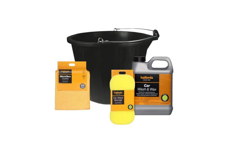 £8 Halfords Car Cleaning Bucket Bundle
