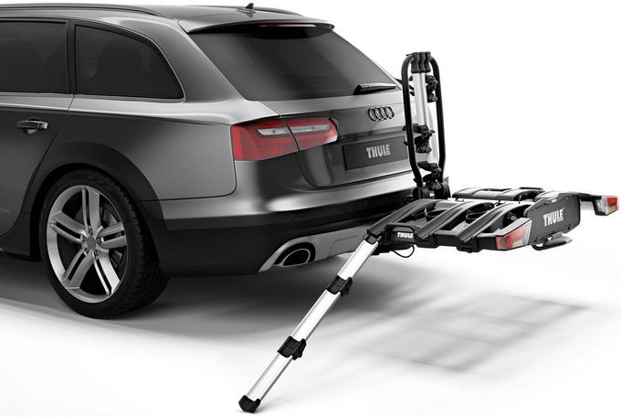 Loading thule bike online rack