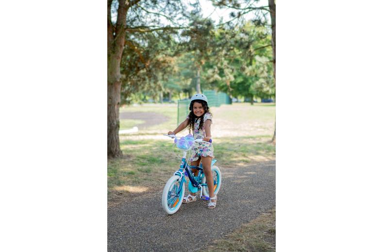 Huffy Frozen Kids Bike 16" Wheel Huffy Frozen Kids Bike 16" Wheel