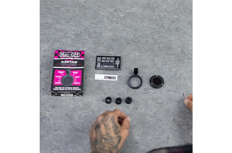 Muc-Off Secure Airtag Holder for Powersports Muc-Off Secure Airtag Holder for Powersports