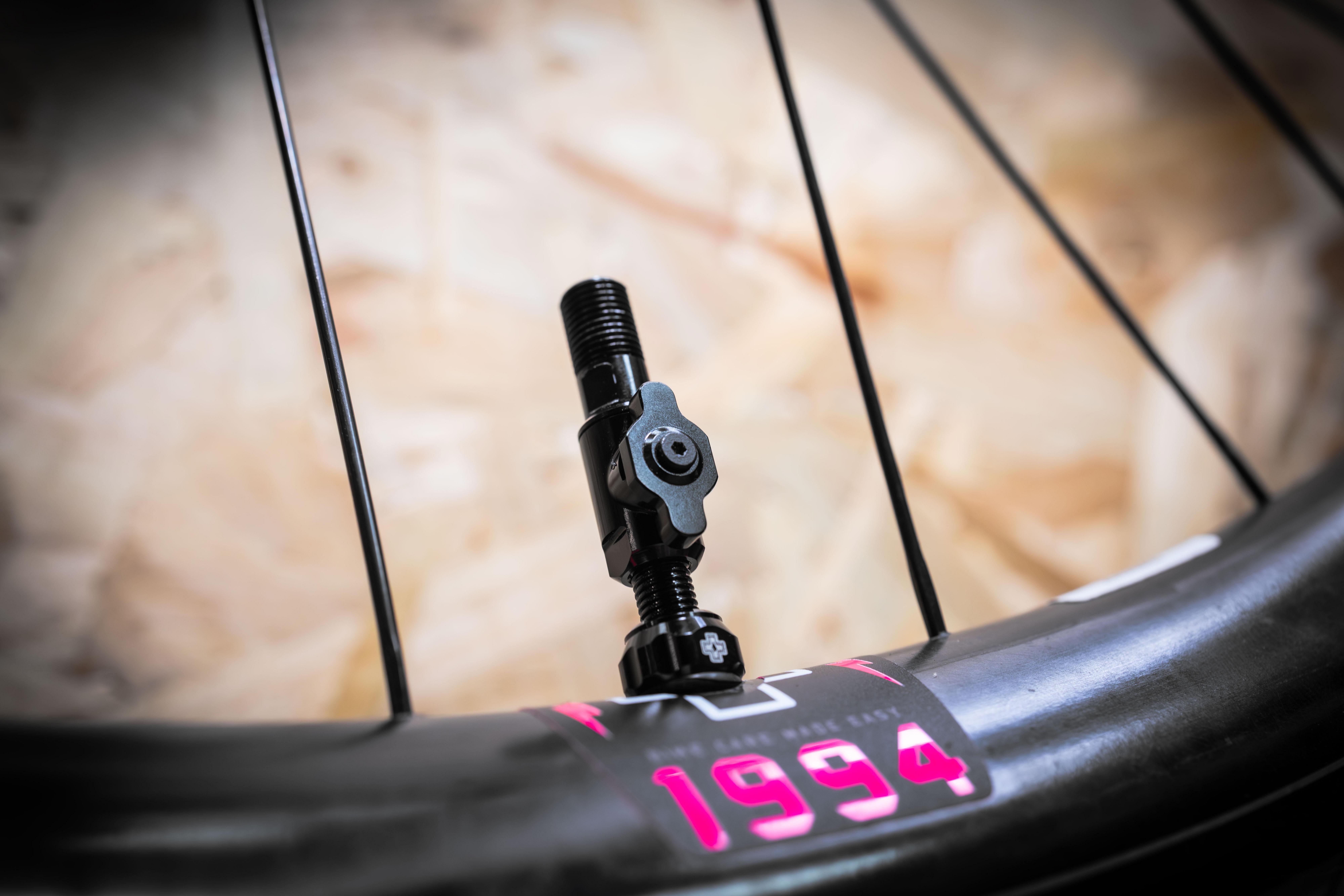 Muc-Off Big Bore Hybrid Tubeless Valves