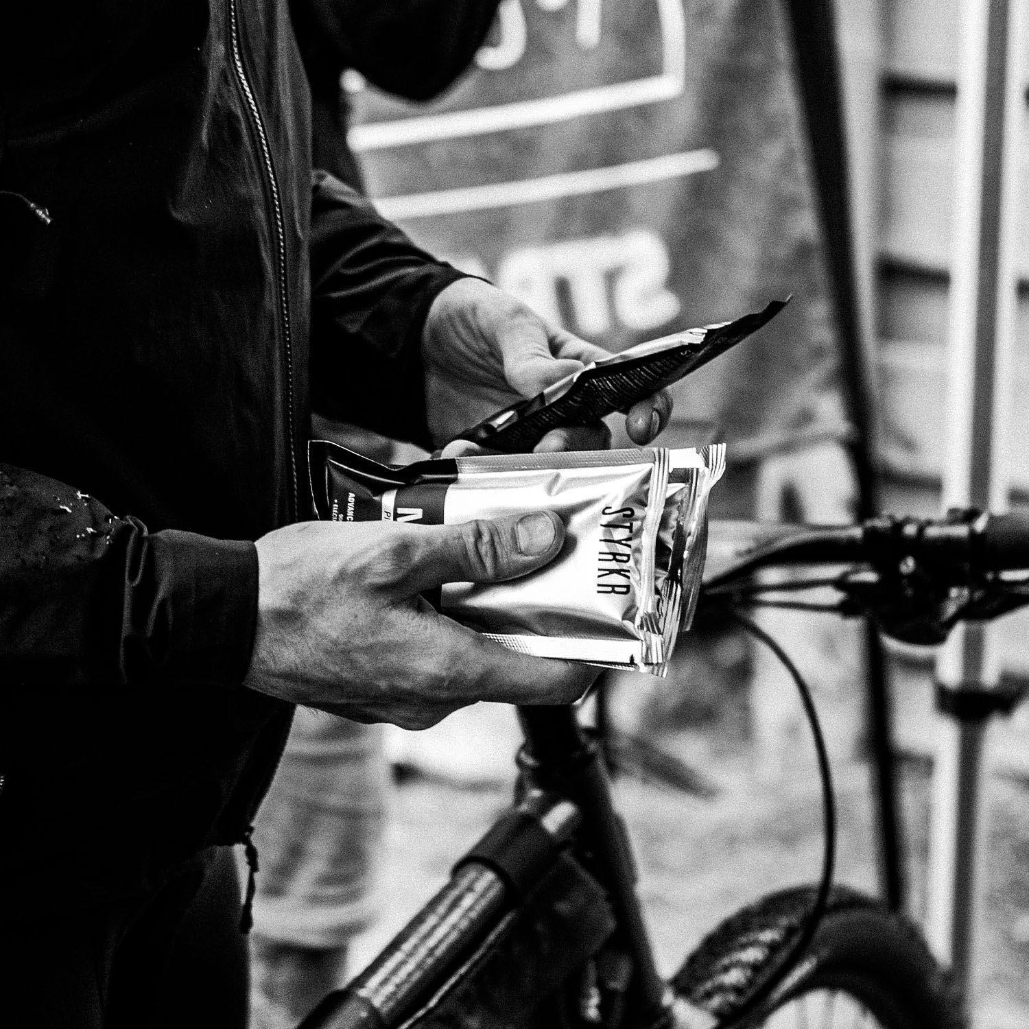 STYRKR MIX 90 Caffeine Dual-Carb Energy Drink Mix - 12 Pack