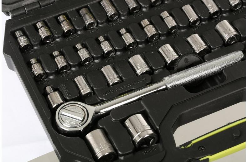 Halfords Essentials 52 Piece Tool Kit Halfords Essentials 52 Piece Tool Kit