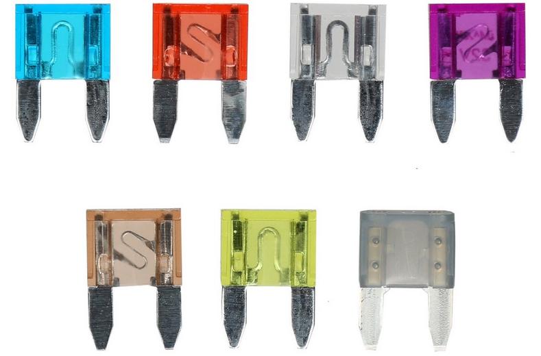 Halfords Assorted Mini Blade Fuses 3-5-10-15-20-25 AMP Halfords Assorted Mini Blade Fuses 3-5-10-15-20-25 AMP