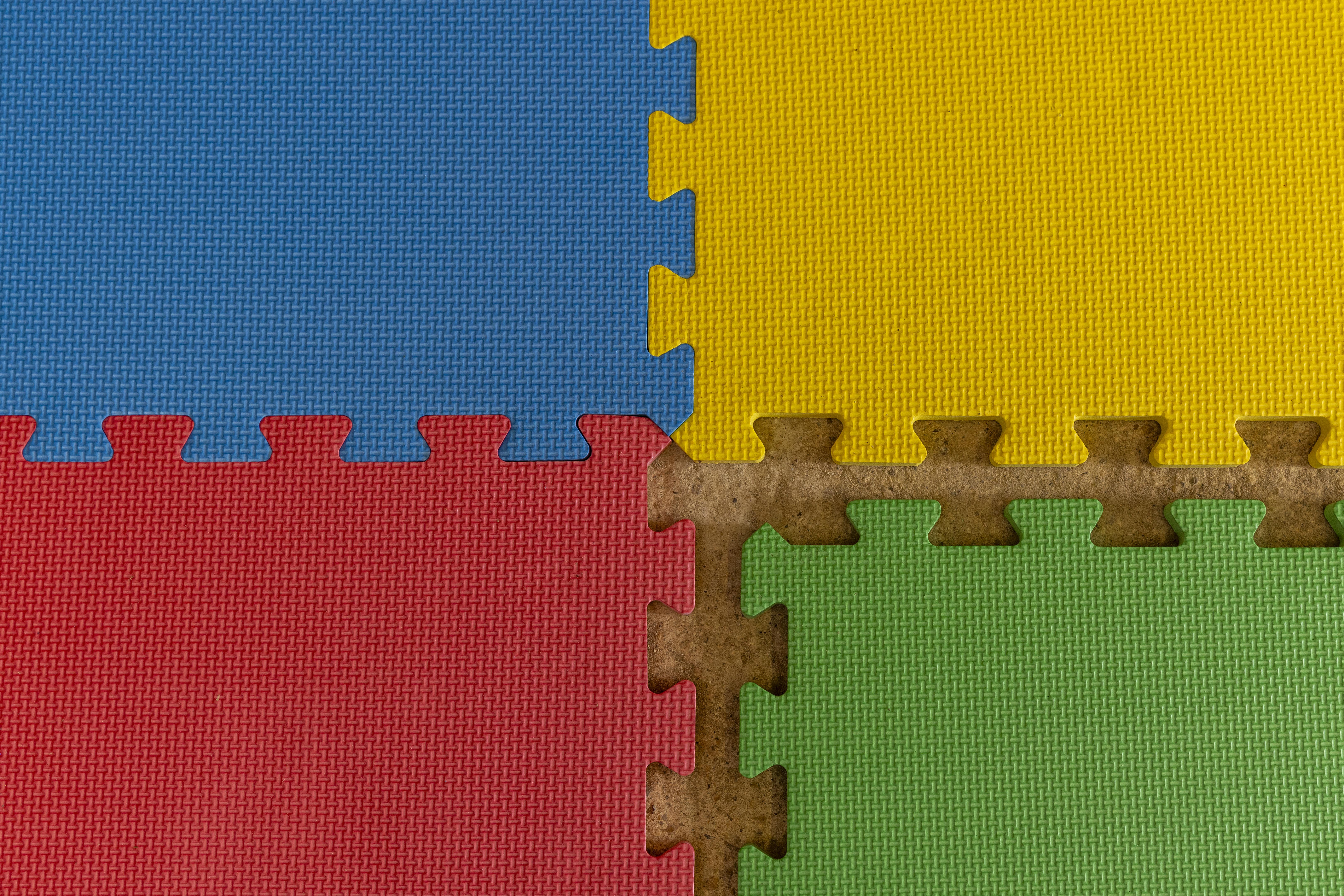 Halfords 8pc Coloured Floor Mat Set - 100cm x 200cm