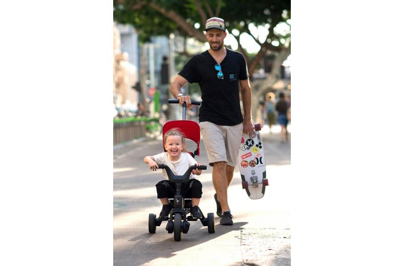 Doona Liki Foldable Trike S1 - Red Doona Liki Foldable Trike S1 - Red