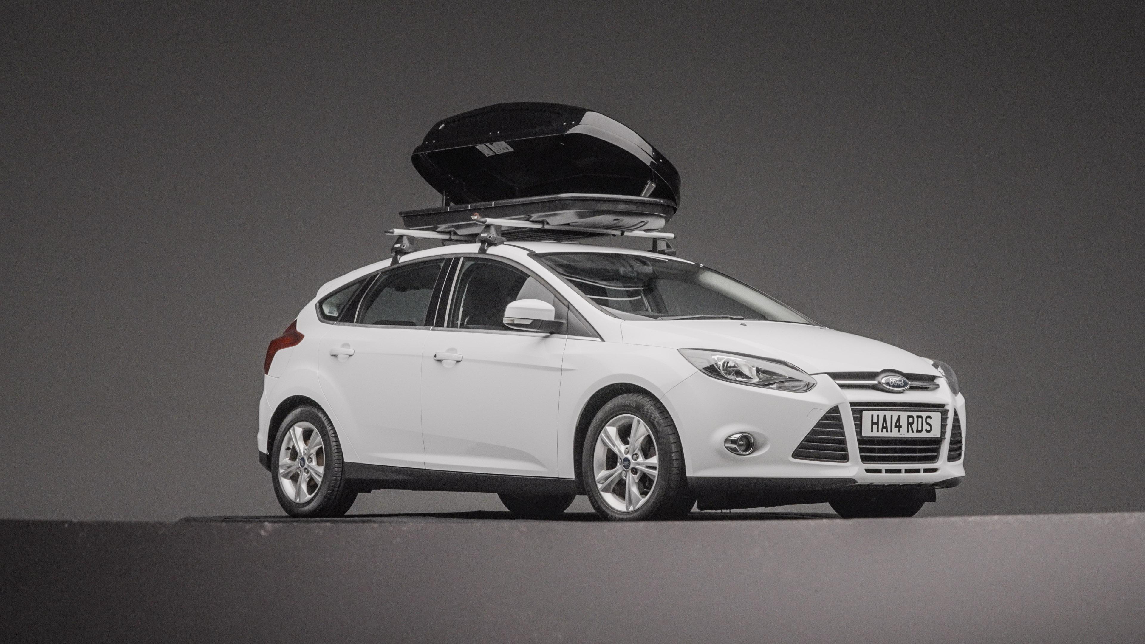 Halfords Advanced 470L Roof Box - Black