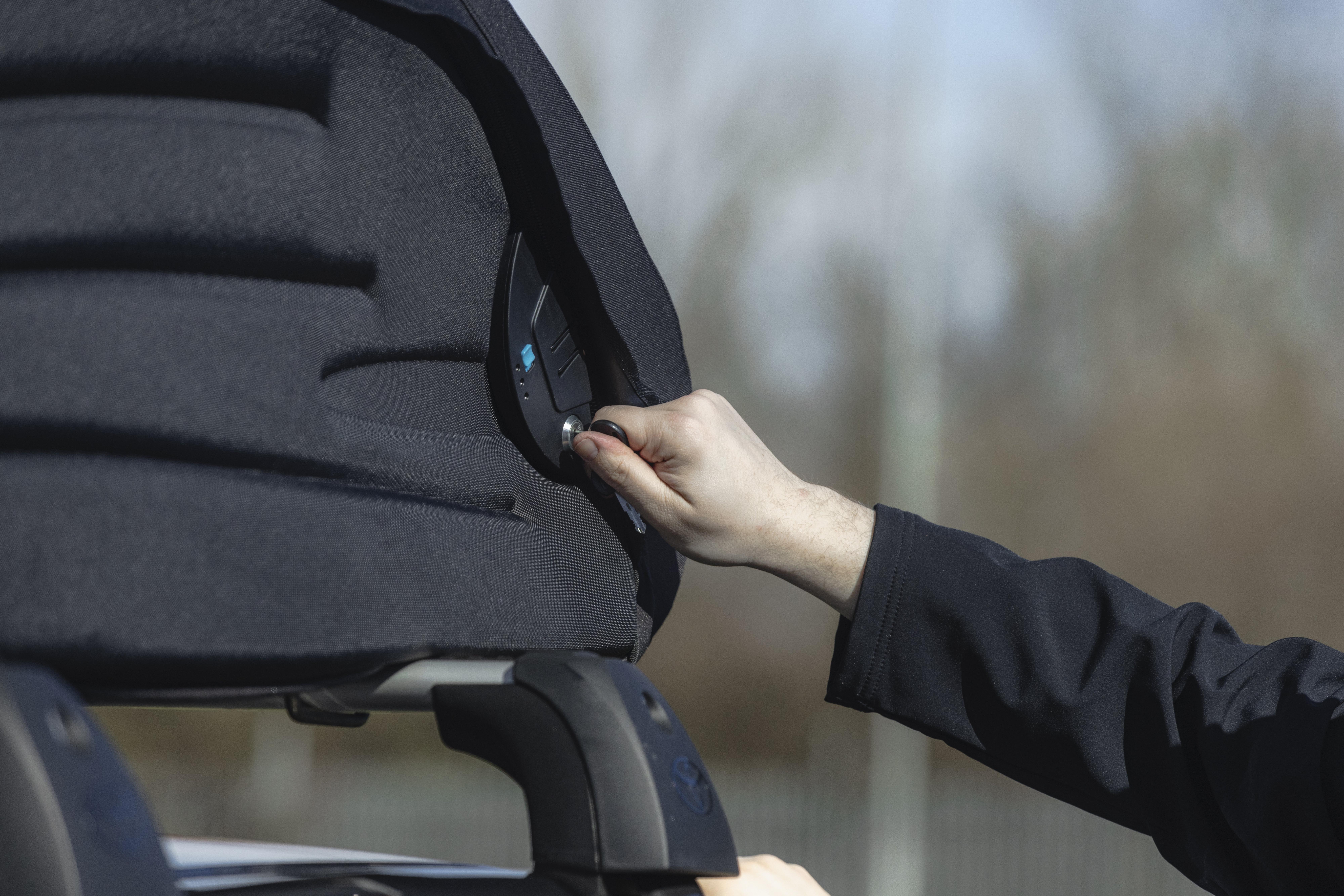 Halfords Advanced 540L Soft Folding Box