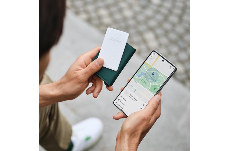 Chipolo CARD Point with 'Google’s Find My Device' Chipolo CARD Point with 'Google’s Find My Device'