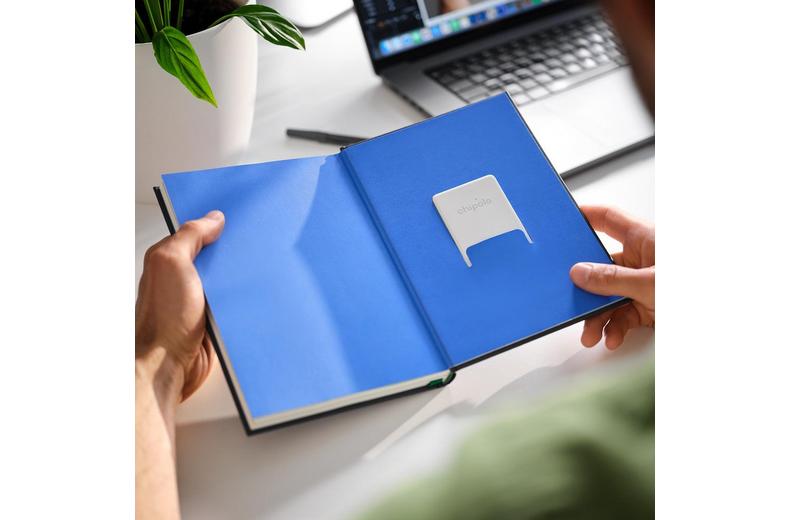 Chipolo CARD Point with 'Google’s Find My Device' Chipolo CARD Point with 'Google’s Find My Device'