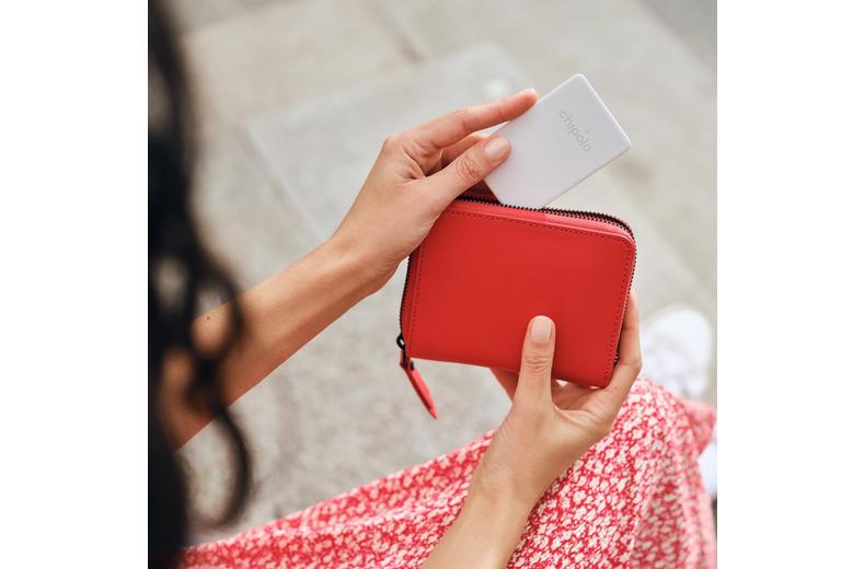 Chipolo CARD Point with 'Google’s Find My Device' Chipolo CARD Point with 'Google’s Find My Device'