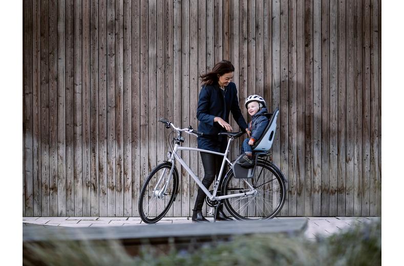 Thule Yepp Nexxt Maxi Rack Mounted Child Bike Seat Thule Yepp Nexxt Maxi Rack Mounted Child Bike Seat