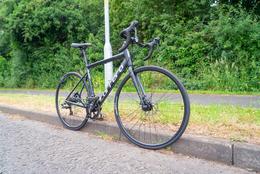 halfords carbon road bike