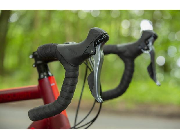 Carrera Vanquish Mens Road Bike - Red - S, M, L Frames | Halfords UK