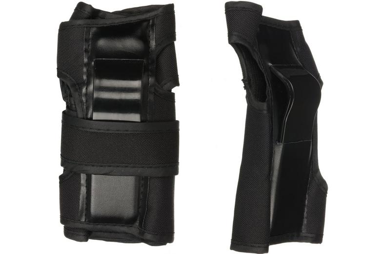 Halfords Black Junior Full Pad Set, 11-15yrs Halfords Black Junior Full Pad Set, 11-15yrs