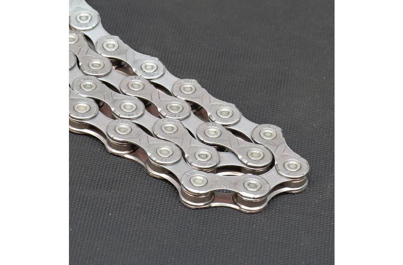 KMC X10 10 Speed Chain, Grey 122L KMC X10 10 Speed Chain, Grey 122L