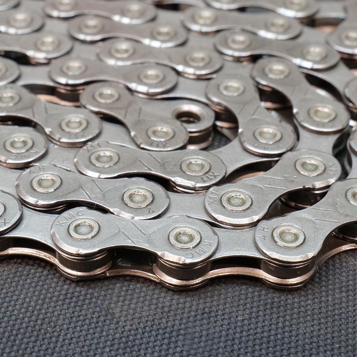 KMC X9 9 Speed Chain, Grey 122L