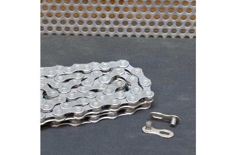 KMC X9 9 Speed Chain, Grey 122L KMC X9 9 Speed Chain, Grey 122L