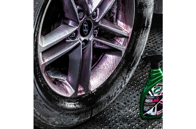 Turtle Wax Redline Wheel Cleaner 750ML Turtle Wax Redline Wheel Cleaner 750ML