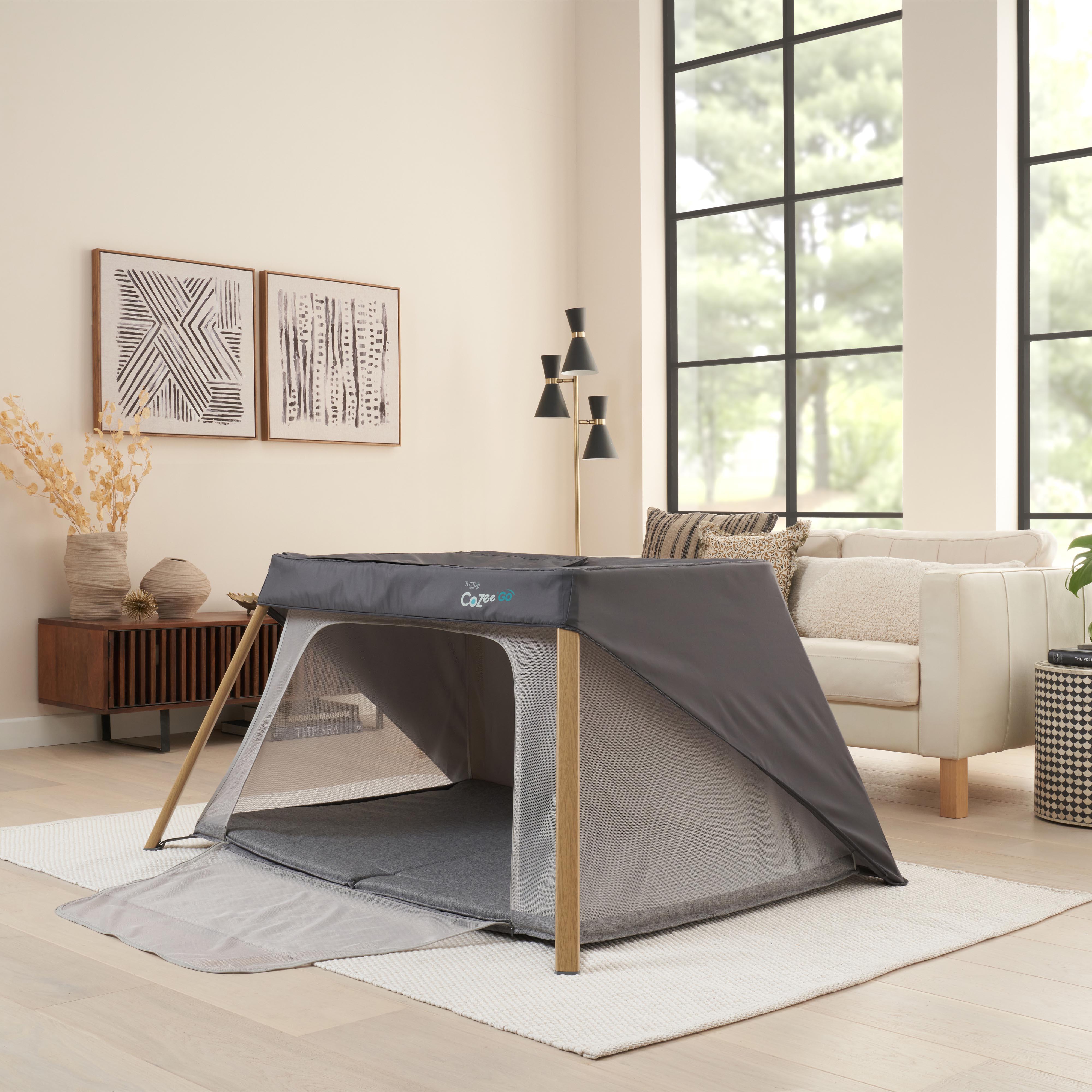 Tutti Bambini CoZee Go Day & Night Shade - Black