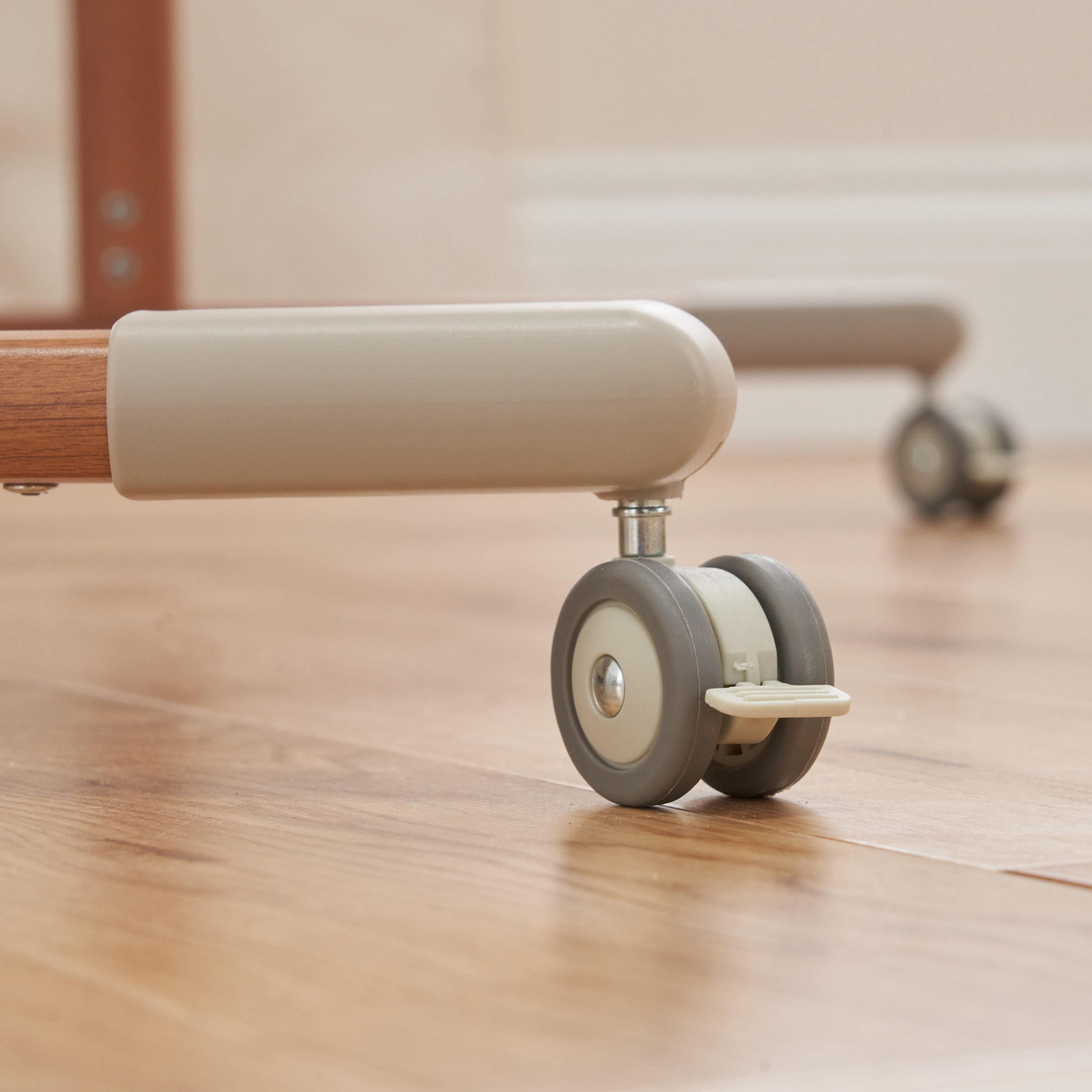 Tutti Bambini ZiZee Crib - Walnut/Ecru