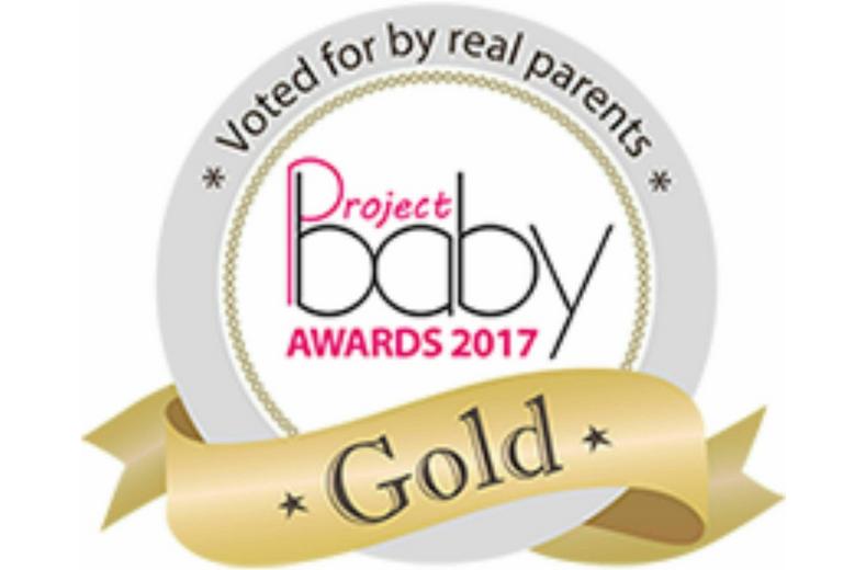 Tutti Bambini Cozee Bedside Crib - Walnut/Ecru Tutti Bambini Cozee Bedside Crib - Walnut/Ecru