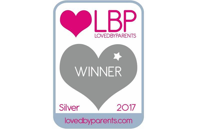 Tutti Bambini Cozee Bedside Crib - Walnut/Ecru Tutti Bambini Cozee Bedside Crib - Walnut/Ecru