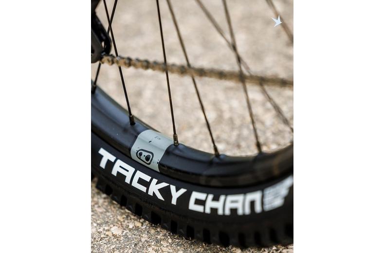 Schwalbe Tacky Chan TLE Folding Tyre, 29x2.40", Super Trail, Soft Schwalbe Tacky Chan TLE Folding Tyre, 29x2.40", Super Trail, Soft