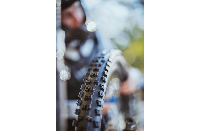 Schwalbe Tacky Chan TLE Folding Tyre 27.5x2.40" Schwalbe Tacky Chan TLE Folding Tyre 27.5x2.40"