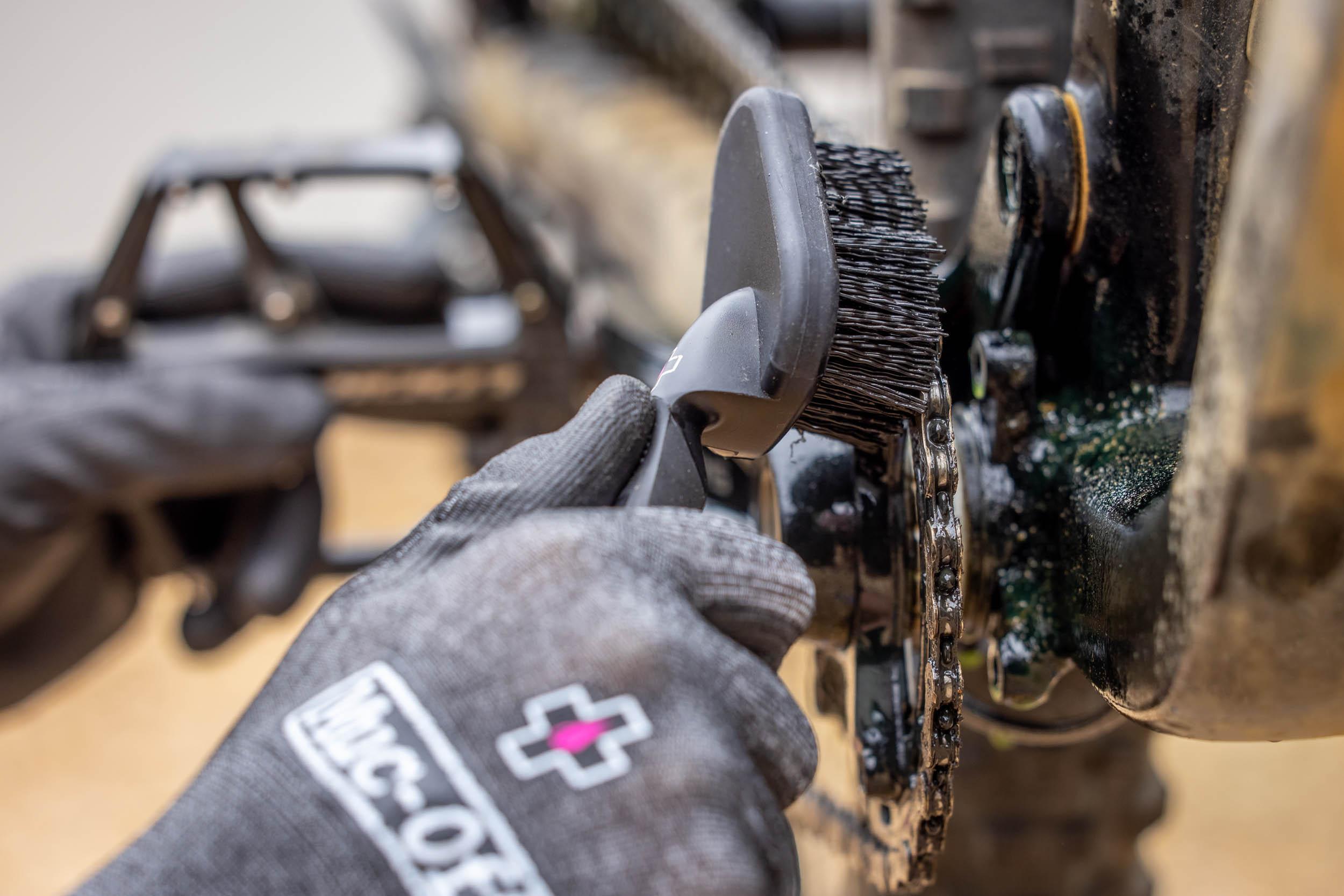 Muc-Off Detailing Brush