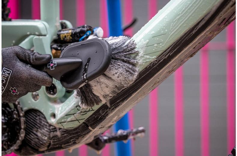 Muc-Off Soft Washing Brush Muc-Off Soft Washing Brush