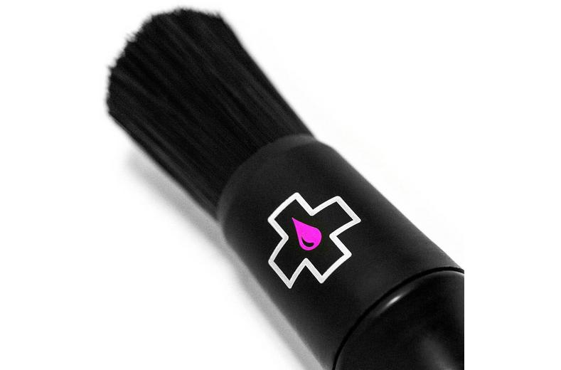 Muc-Off Drivetrain Brush Muc-Off Drivetrain Brush