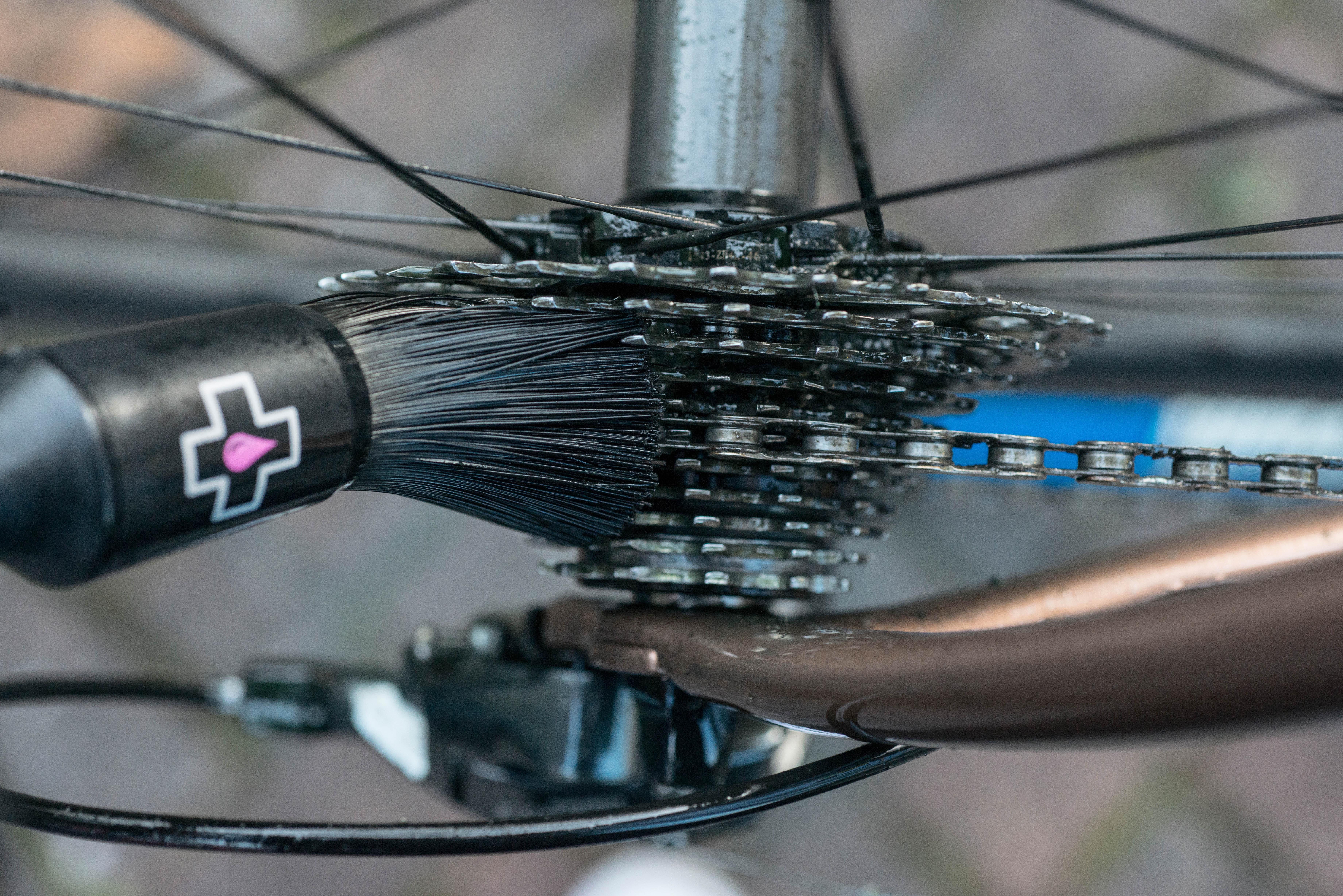 Muc-Off Drivetrain Brush