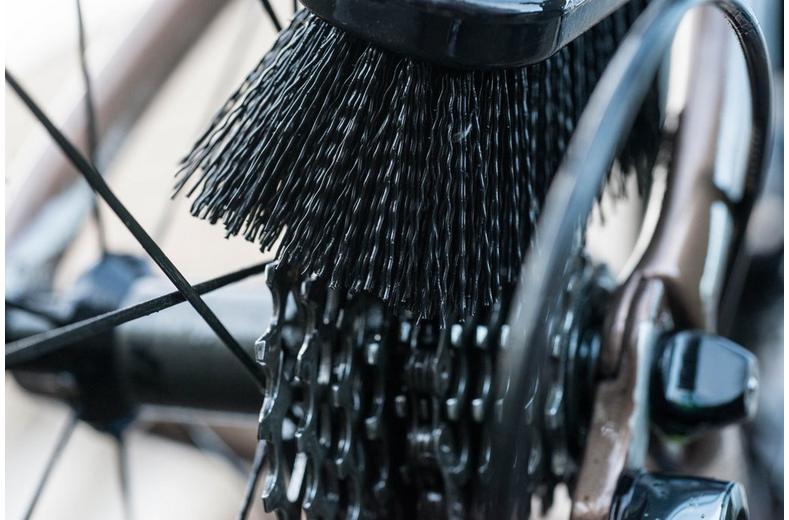 Muc-Off Tyre & Cassette Brush Muc-Off Tyre & Cassette Brush