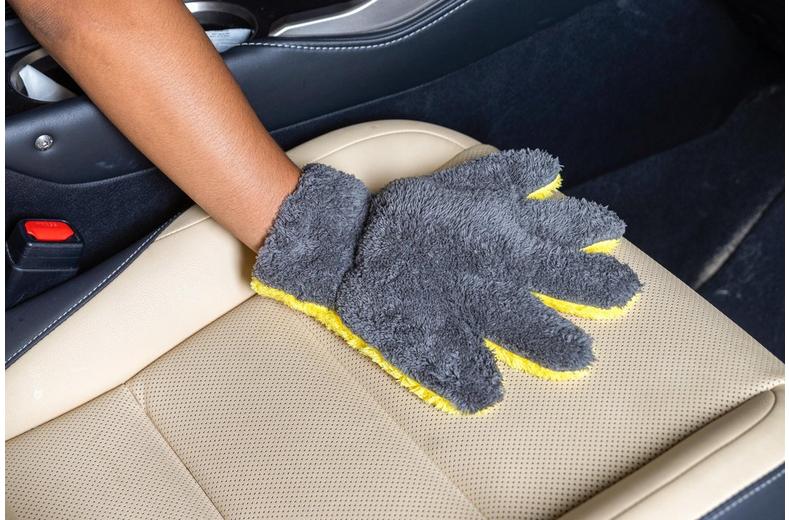 Chemical Guys The Dually Super Soft Microfiber Wash Mitt Chemical Guys The Dually Super Soft Microfiber Wash Mitt