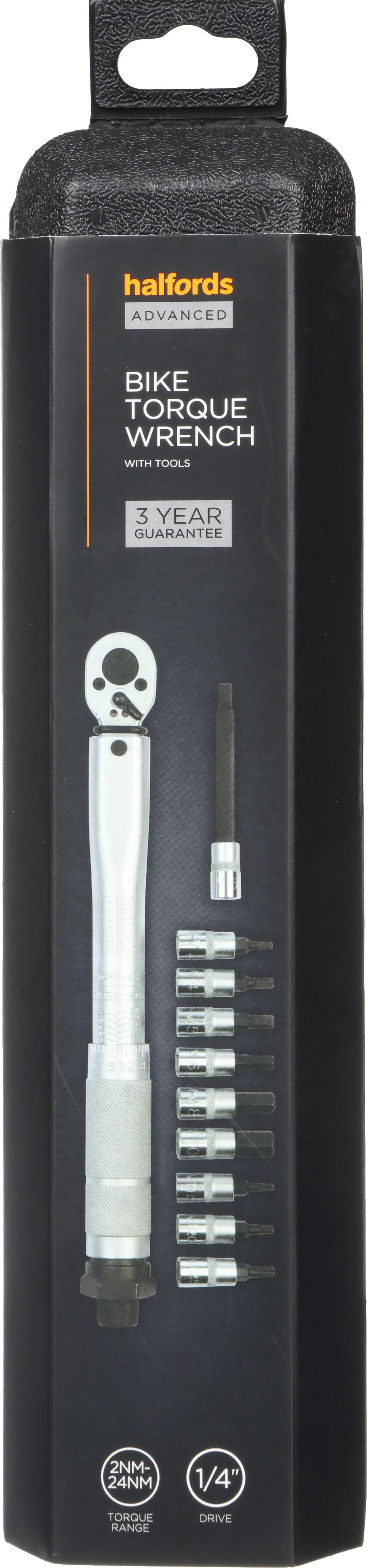 Halfords Advanced Torque Wrench with Sockets