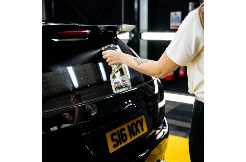 Meguiars Ult Glass Cleaner 473ml Meguiars Ult Glass Cleaner 473ml