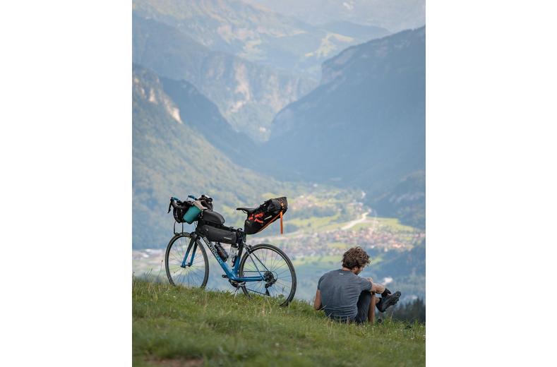 Boardman SLR 8.9 105 Mens Road Bike - S, M, L, XL Frames Boardman SLR 8.9 105 Mens Road Bike - S, M, L, XL Frames