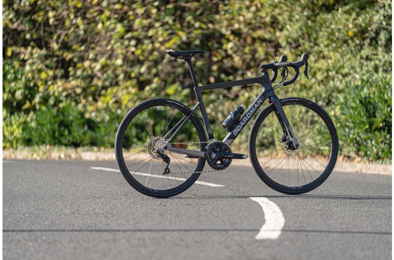 Boardman SLR 8.9 Disc Mens Road Bike - S, M, L, XL Frames Boardman SLR 8.9 Disc Mens Road Bike - S, M, L, XL Frames