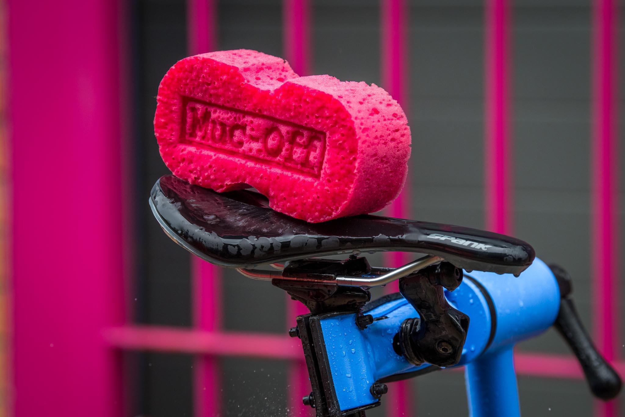 Muc-Off Expanding Sponge