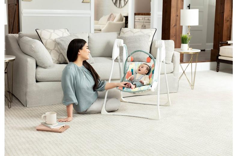 Graco Baby Delight Swing - Playtime Graco Baby Delight Swing - Playtime