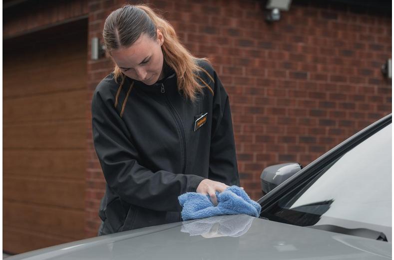 Hal Advanced Edgeless Ultra Plush Microfibre Cloths 3 pack Hal Advanced Edgeless Ultra Plush Microfibre Cloths 3 pack